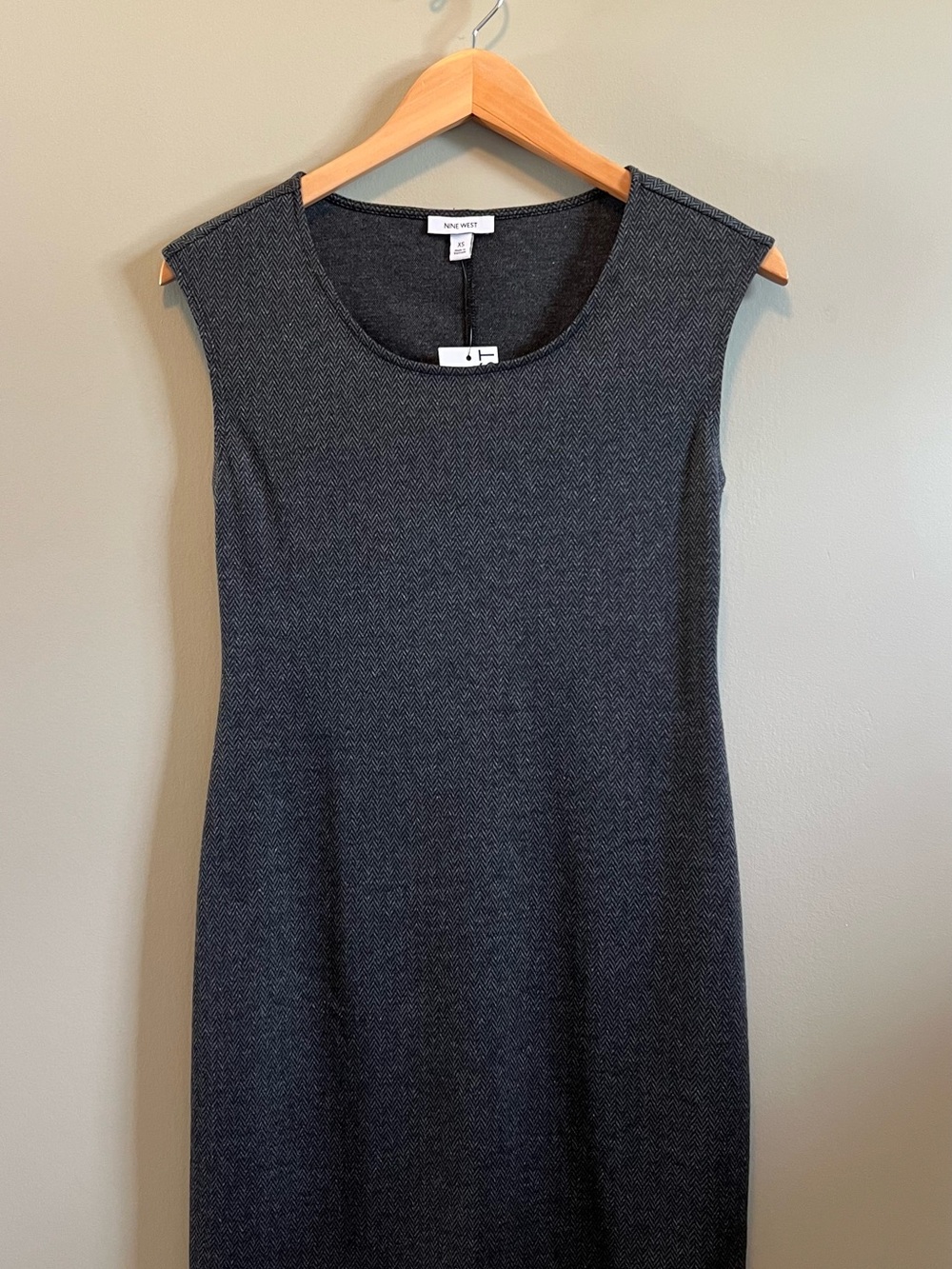 Nine West‎ Dark Charcoal Sleeveless Sheath Dress